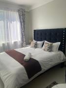 Candisi homes, studio 23 minutes to JKIA