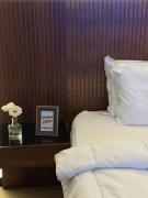 استديو انيق