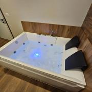 JACUZZI LIVING TIRANA center 2