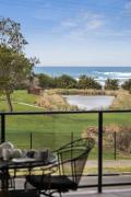 Top Mollymook