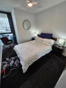 Private Bedroom & Bathroom in an Amazing Shared Brisbane Apartment