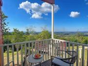 Top Mount View