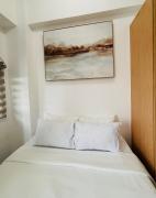 36 Bright Studio Getaway