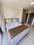 Fusion Hplus 1709, Flats Rocha