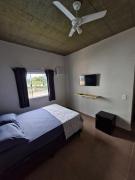 Pousada Praia do Guaiuba