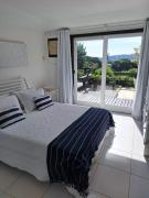 Villa Ferradura - Piscina e Vista Mar