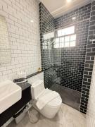 Top Sathani Khlong Rian Top Sathani Khlong Rian