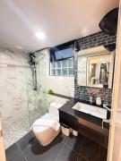 Top Sathani Khlong Rian Top Sathani Khlong Rian