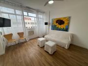 Leblon, 3 minutes from the beach and next to the subway