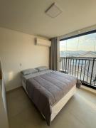 Studio lindo com ar condicionado e piscina - Bela Vita - 309