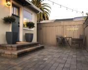 Charming Courtyard Cottage