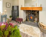 Charming country cottage at a Victorian Station Charming country cottage at a Victorian Station