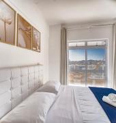 2 High-End Vacancies with Pool and Sauna