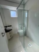 Apto térreo, 30 metros do mar no centrinho de Ingleses!!