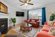 Entire home in prime Raleigh with community pool, dog park and golf course
