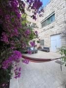 Locations Amman Palm Tree 4