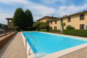 PARATICO - Lakefront apartment with private pool and free parking