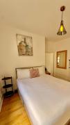 Windsor Castle View Apartment-one bed room