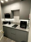 Chic 1BD Flat - wViews of Edinburgh Castle!