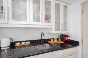 Stylish 1 Bedroom Apartment Near Northcote Road