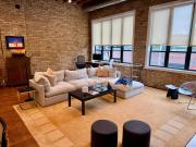 Luxe 3BR Loft, Rooftop Lounge in Fulton Market