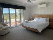 Top Swan Hill