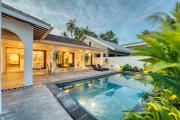 Villa Malbec 3BR Tropical Retreat Near Tanah Lot