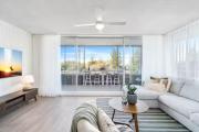 Beachfront Bliss 2BR Broadbeach