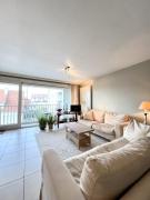 2025-002 - Zeerobben - Knokke Dreams 2025-002 - Zeerobben - Knokke Dreams