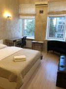 Modern City Escape on Mykhailivska