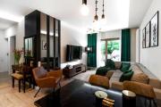 Close-Golden Apartments Warsaw - Luxury 2-Bedroom, Mennica Residence&144