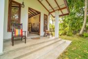 Bird Of Paradise - Ahangama Villa