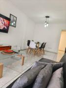 Hermoso re completo cómodo balcón al frente 3 dorm