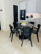 Central and Spacious Apartment for 5 with Sauna