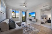 Prestige Living in DTWN 3 Min From Las Olas