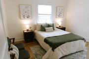 "The Carlisle" WARM MODERN STAY w Yard -Greyline