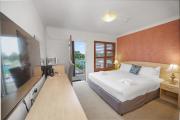Top Taree