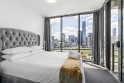 Central Brisbane Stay with Balcony Pool & BBQ