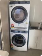 Varee - Stylish and Newly Renovated