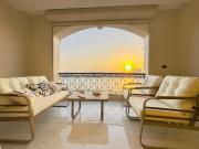 Luxury 3 Master Bedrooms Nile& Pyramids open View