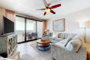 Pelican Pointe 704