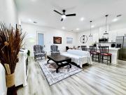 Quiet stylish home close to downtown and airport