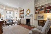 Elegant 2 BR Flat in Kensington