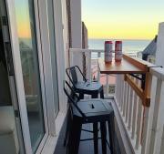 Apartamento con vista lateral al mar