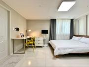 한강과 홍대 도보5분 감성숙소 엘베,주차완비