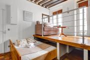 BnBNova - Charming Studio Near Notre-Dame & Marais