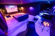 Jacuzzi Cinema Shibui 5