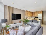 Montclaire Sea Point Studio with Lions Head Views