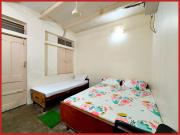 HOTEL SHANT! GUEST HOUSE VARANASI - 1 Minutes Walking Distance From BABA VISHWANATH TEMPLE And ROOFTOP GANGA VIEW - #Wifi #Fully Air Conditioned & Spacious Rooms -Restaurant Foreigneꭈׁׅ Allowed - Best Budget Guest House In Varanasi