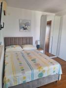 Apartments Romana
